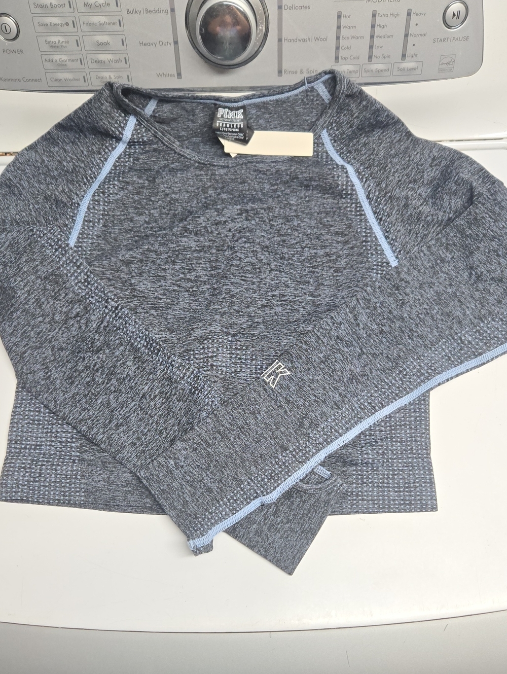 PINK Victoria's Secret Gray Heather Seamless Crew TOP with Light Blue Trim